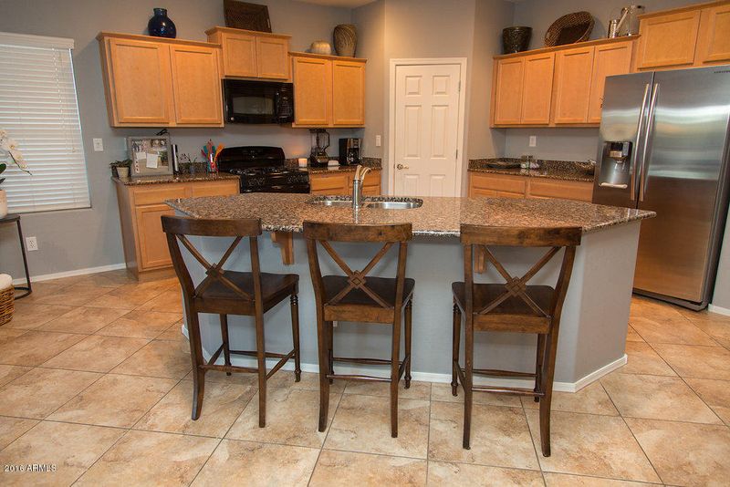 1949 W Black Hill Rd, Phoenix, AZ 85085