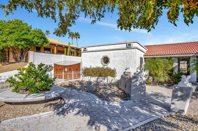 1950 E Janice Way, Phoenix, AZ 85022