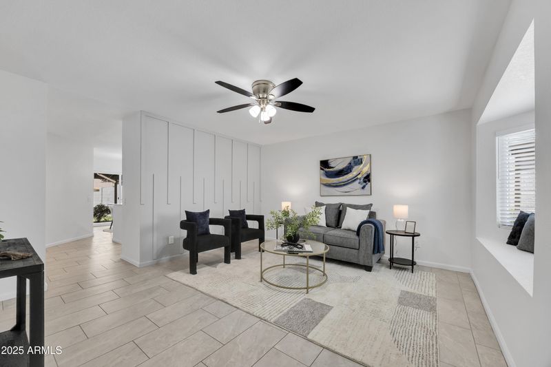 1950 E Paradise Ln, Phoenix, AZ 85022