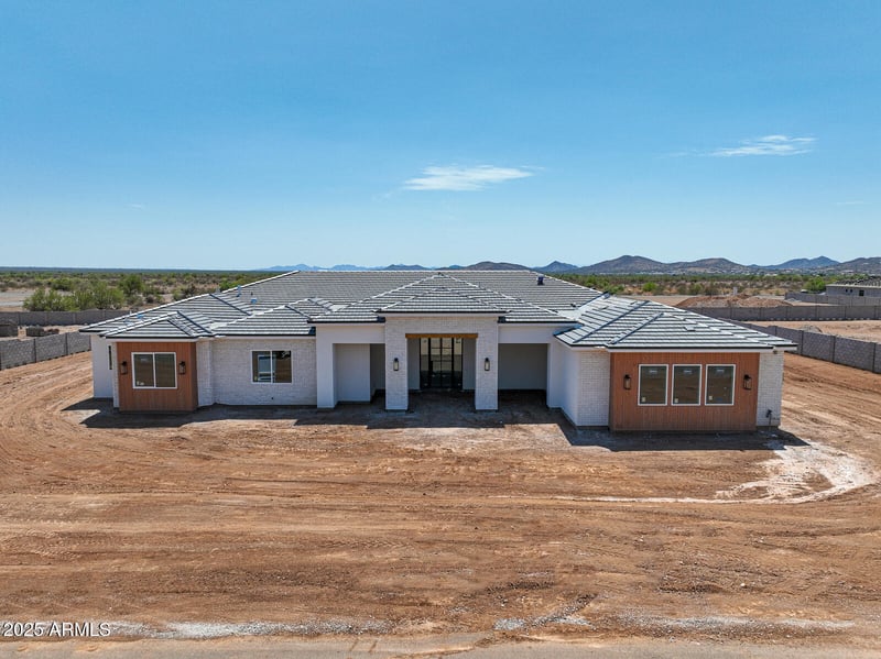 1951 Long Rifle Rd, Phoenix, AZ 85086