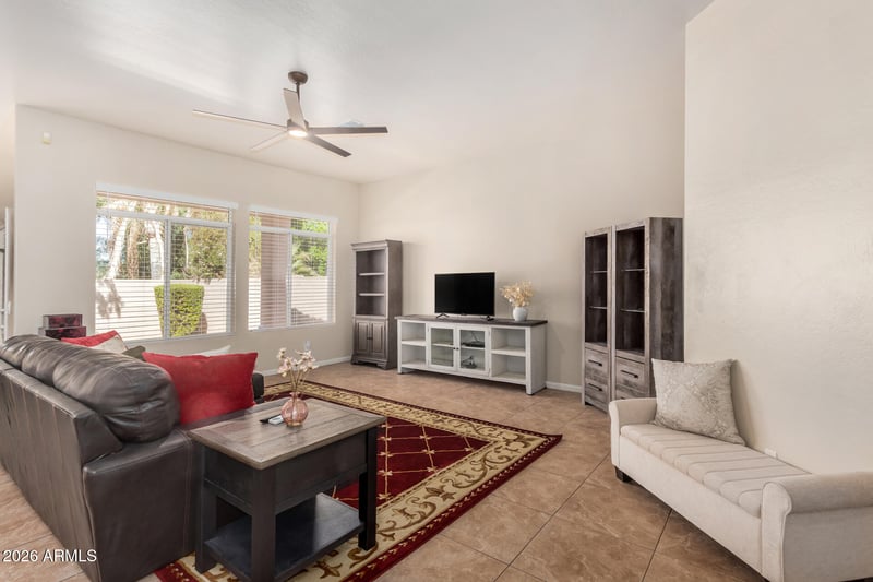 1951 Peninsula Cir, Chandler, AZ 85248