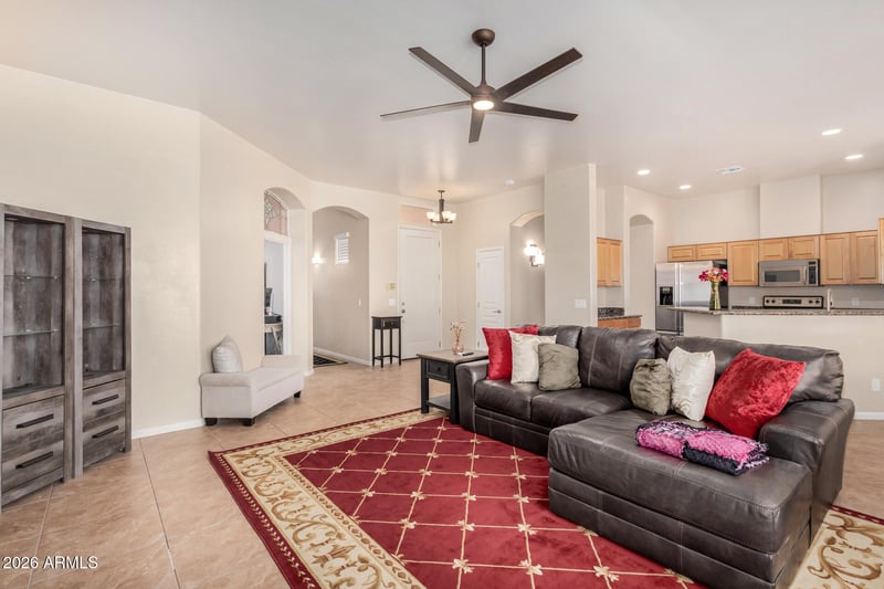 1951 Peninsula Cir, Chandler, AZ 85248