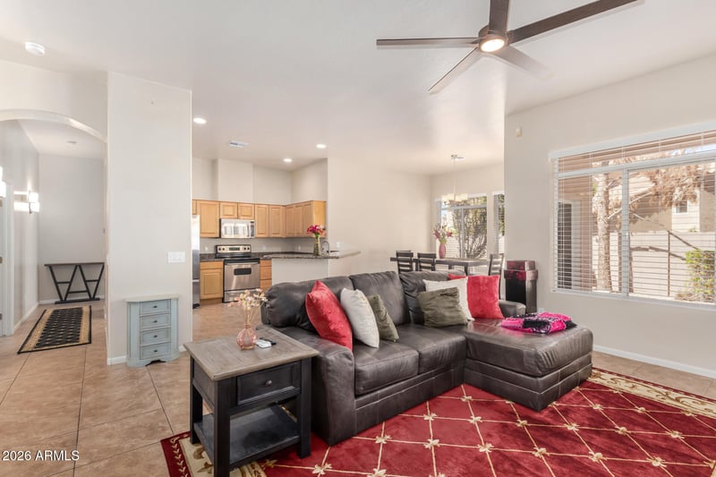 1951 Peninsula Cir, Chandler, AZ 85248