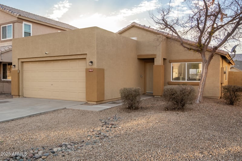 1952 103rd Dr, Avondale, AZ 85392