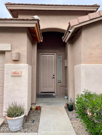 19520 61st Ln, Glendale, AZ 85308