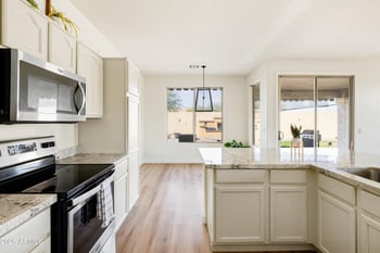 19520 61st Ln, Glendale, AZ 85308