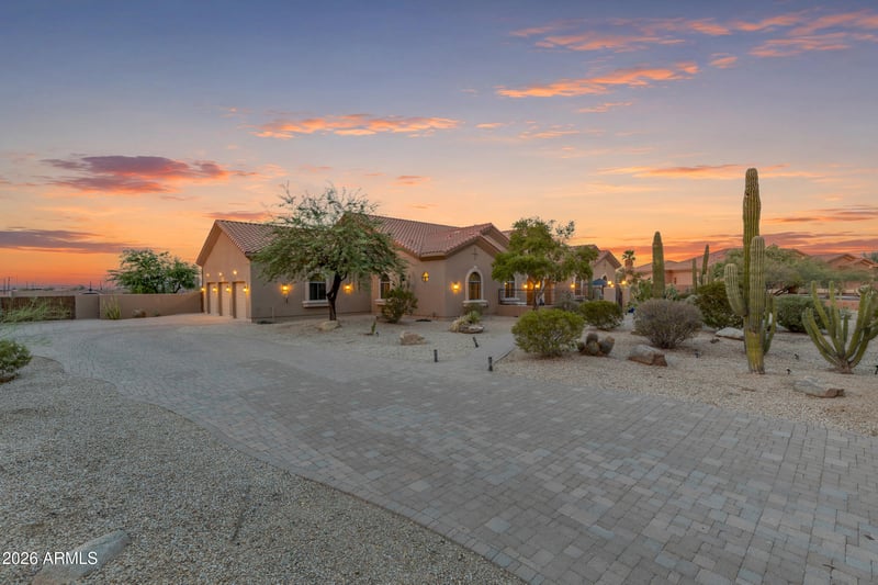 19524 W Corto Ln, Buckeye, AZ 85326