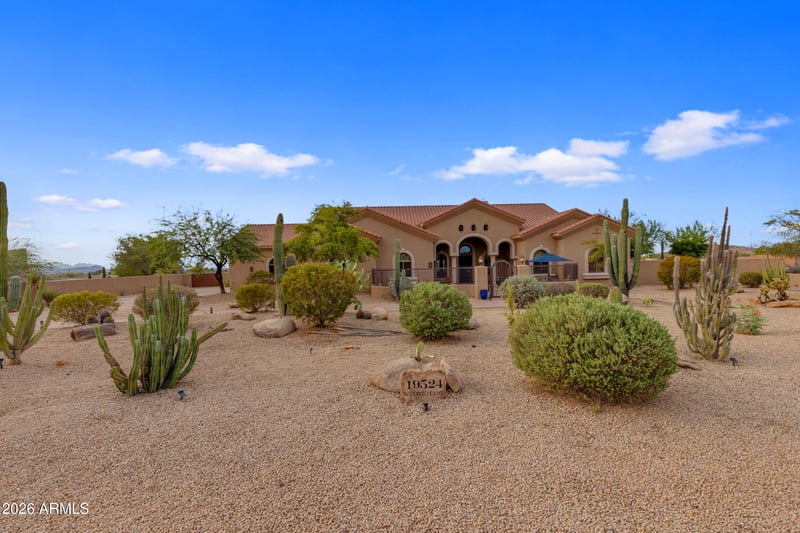 19524 W Corto Ln, Buckeye, AZ 85326