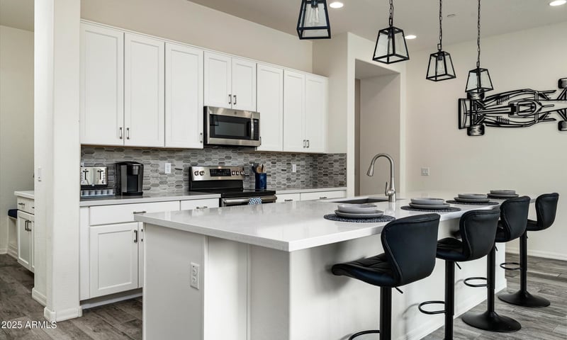 1953 Kinfield Trl, Phoenix, AZ 85085