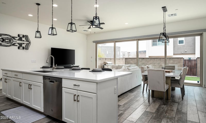1953 Kinfield Trl, Phoenix, AZ 85085
