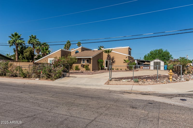 1953 Presidio Rd, Phoenix, AZ 85022