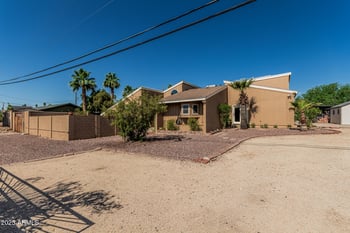 1953 Presidio Rd, Phoenix, AZ 85022