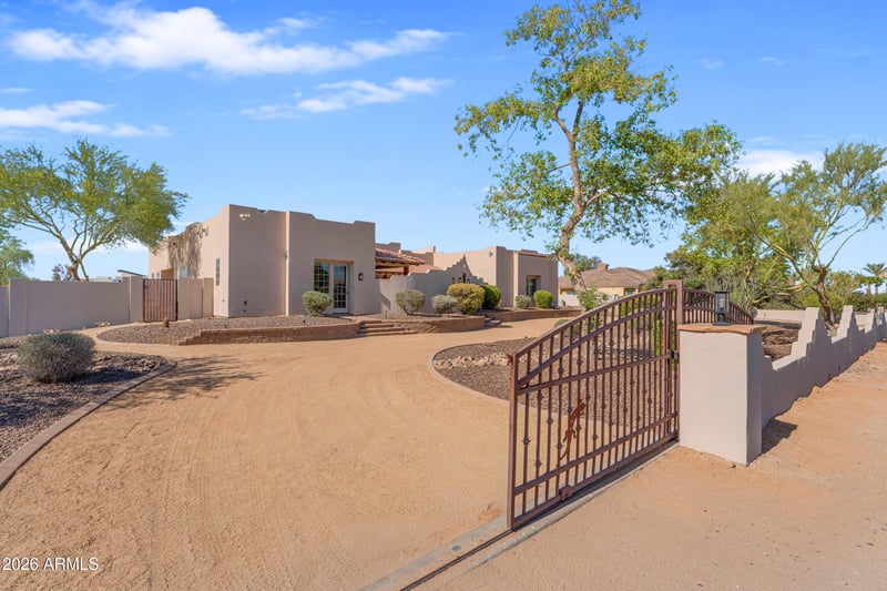 19538 Pierson St, Litchfield Park, AZ 85340