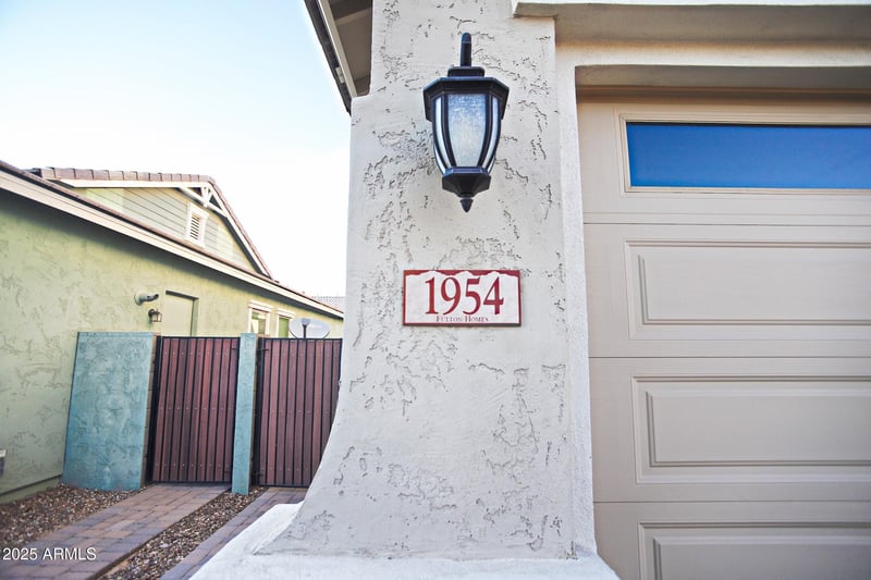 1954 Geronimo St, Chandler, AZ 85225