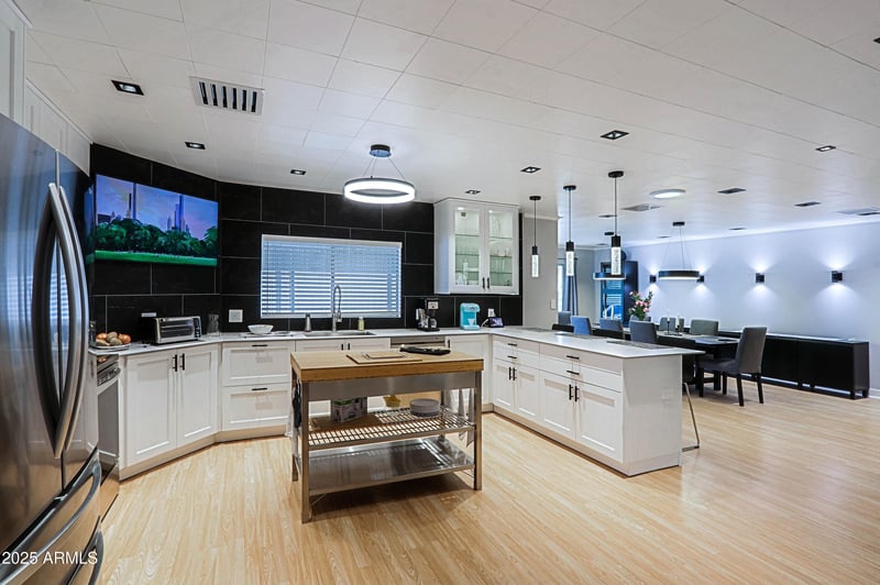 1955 Grovers Ave #2, Phoenix, AZ 85022