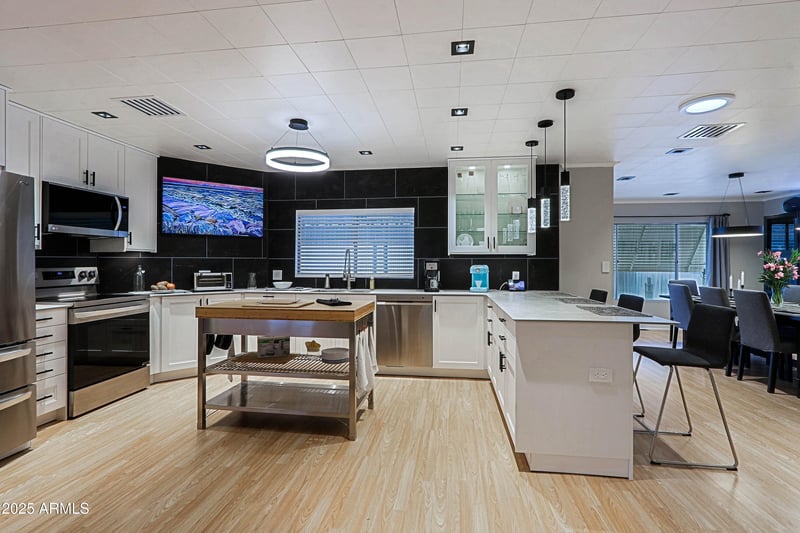 1955 Grovers Ave #2, Phoenix, AZ 85022