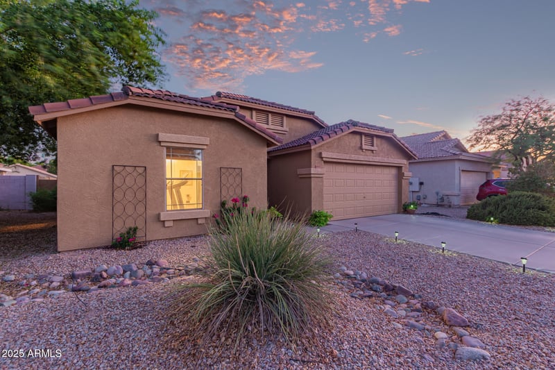 1955 Lusitano Loop, San Tan Valley, AZ 85140