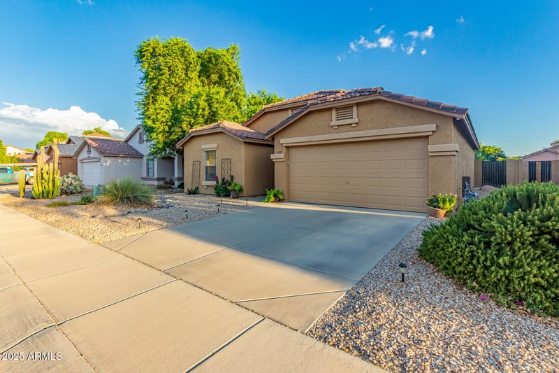 1955 Lusitano Loop, San Tan Valley, AZ 85140