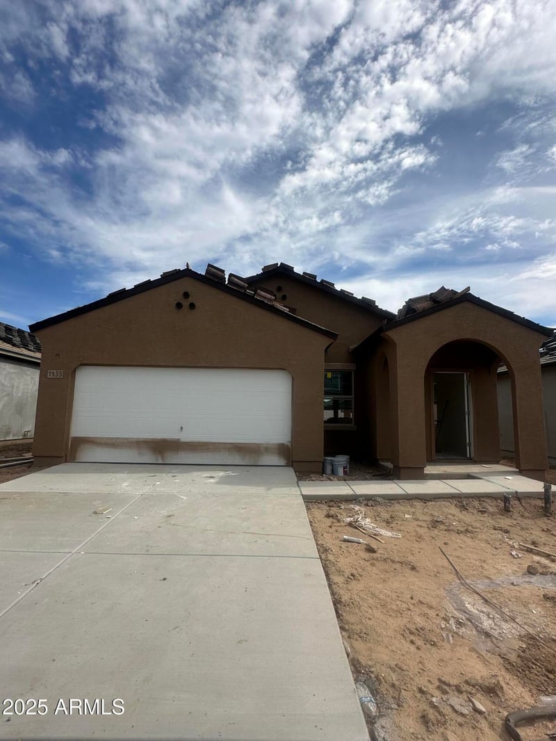 1955 Night Rider Rd, San Tan Valley, AZ 85140