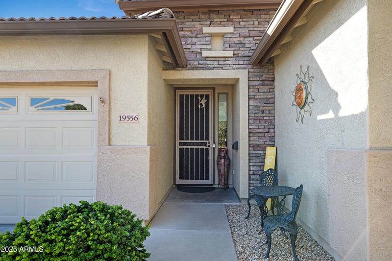 19556 107th Dr, Sun City, AZ 85373