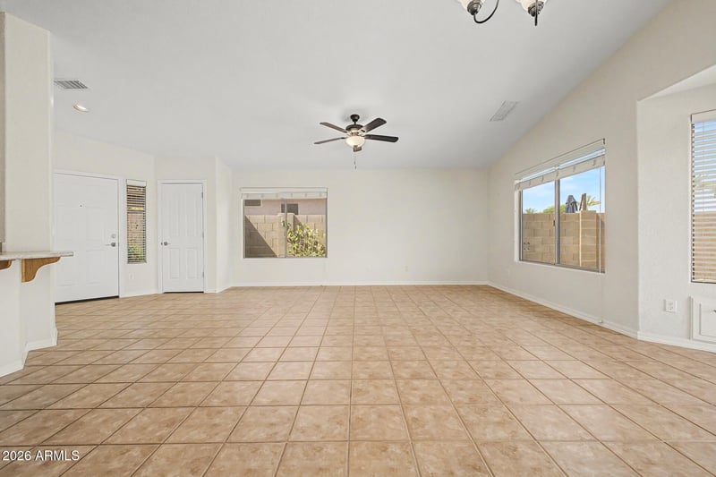 19559 N 107th Dr, Peoria, AZ 85373