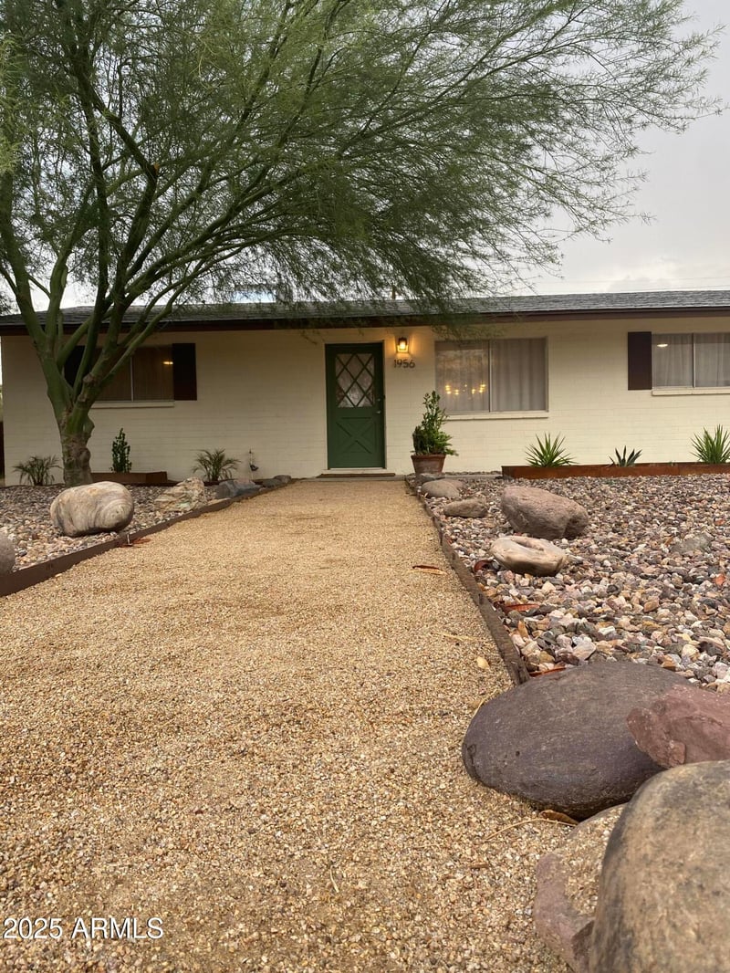 1956 Palmcroft Dr, Tempe, AZ 85282