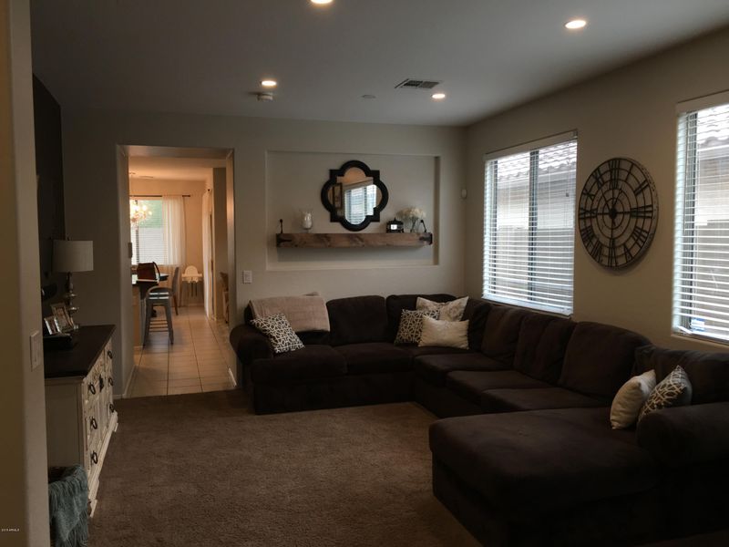 1957 W Kuralt Dr, Anthem, AZ 85086
