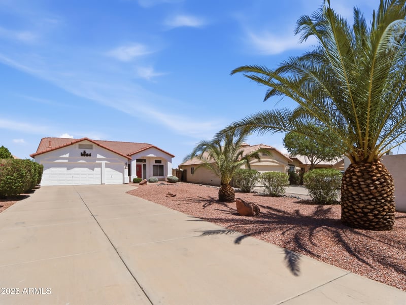 19599 Coyote Lakes Pw, Surprise, AZ 85378