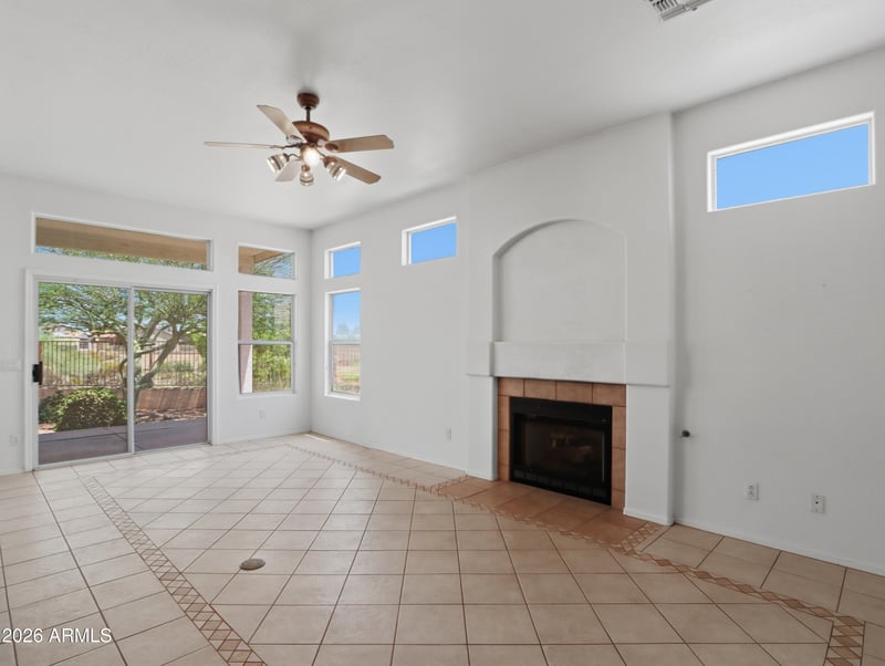 19599 Coyote Lakes Pw, Surprise, AZ 85378