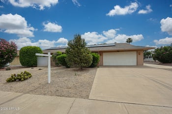 19601 Ponderosa Cir, Sun City, AZ 85373