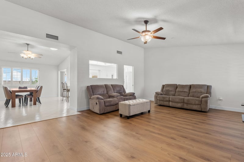 19607 Conquistador Dr, Sun City West, AZ 85375