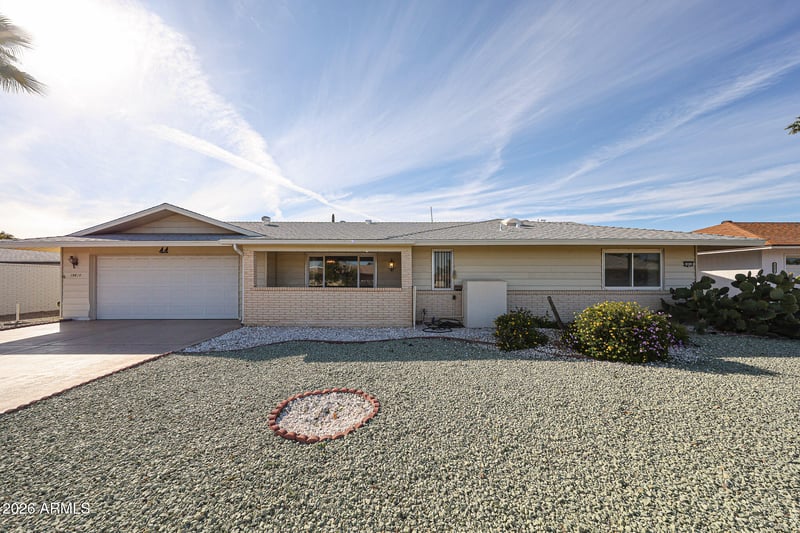 19610 Lakeforest Dr, Sun City, AZ 85373