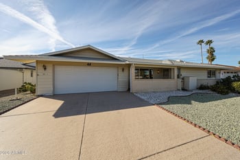 19610 Lakeforest Dr, Sun City, AZ 85373