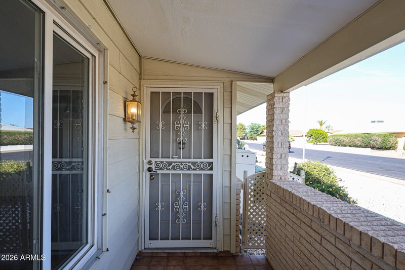 19610 Lakeforest Dr, Sun City, AZ 85373