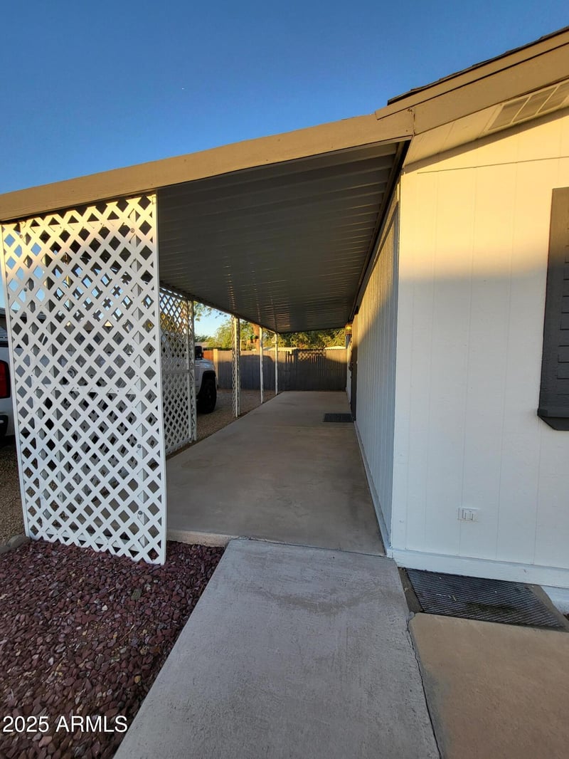 19611 30th St, Phoenix, AZ 85050