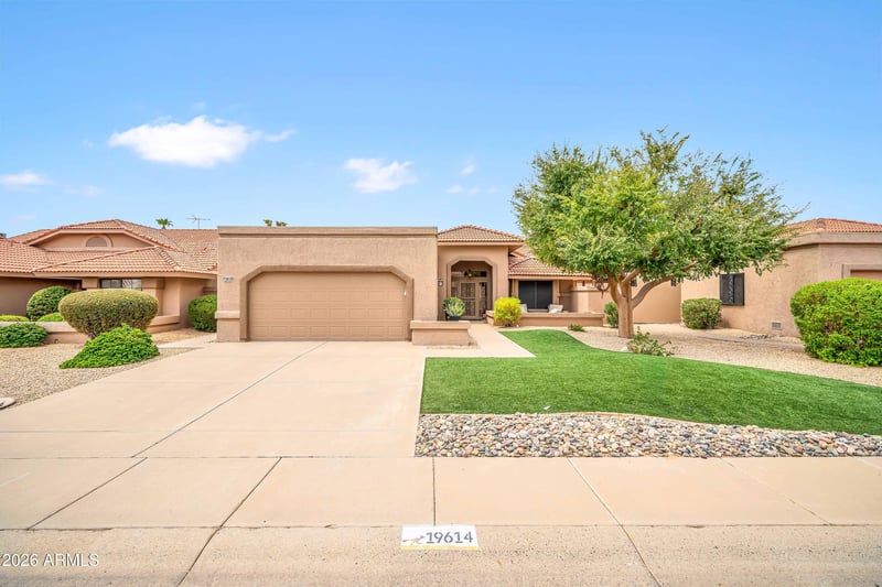 19614 Bellwood Dr, Sun City West, AZ 85375