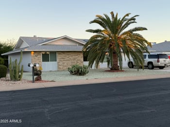 19617 Willowcreek Cir, Sun City, AZ 85373