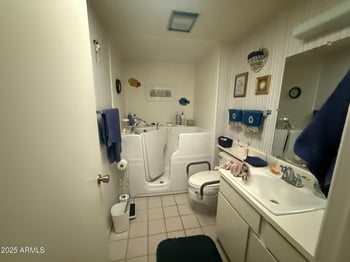 19617 Willowcreek Cir, Sun City, AZ 85373