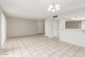 1962 Blackstone Dr, Chandler, AZ 85224