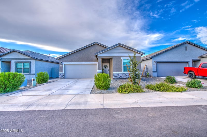 1962 Driftwood Dr, San Tan Valley, AZ 85140