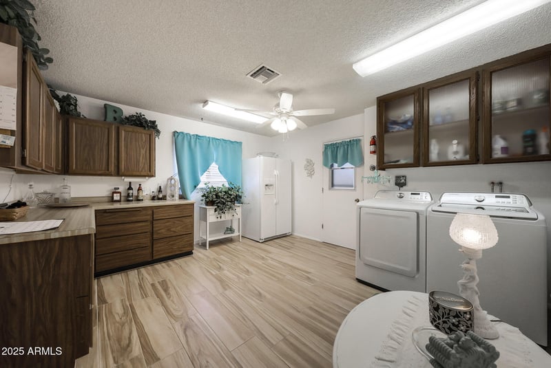 19620 Concho Cir, Sun City, AZ 85373