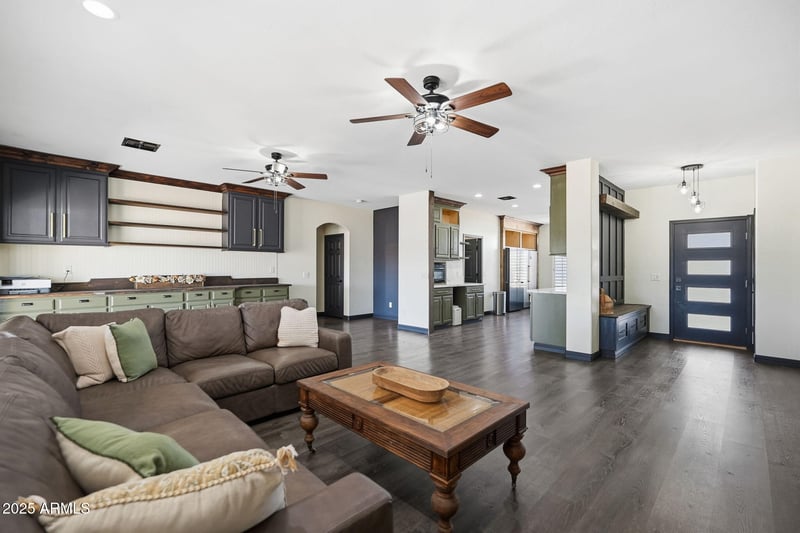 19623 Meadowbrook Ave, Litchfield Park, AZ 85340