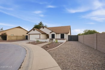 19624 47th Ln, Glendale, AZ 85308