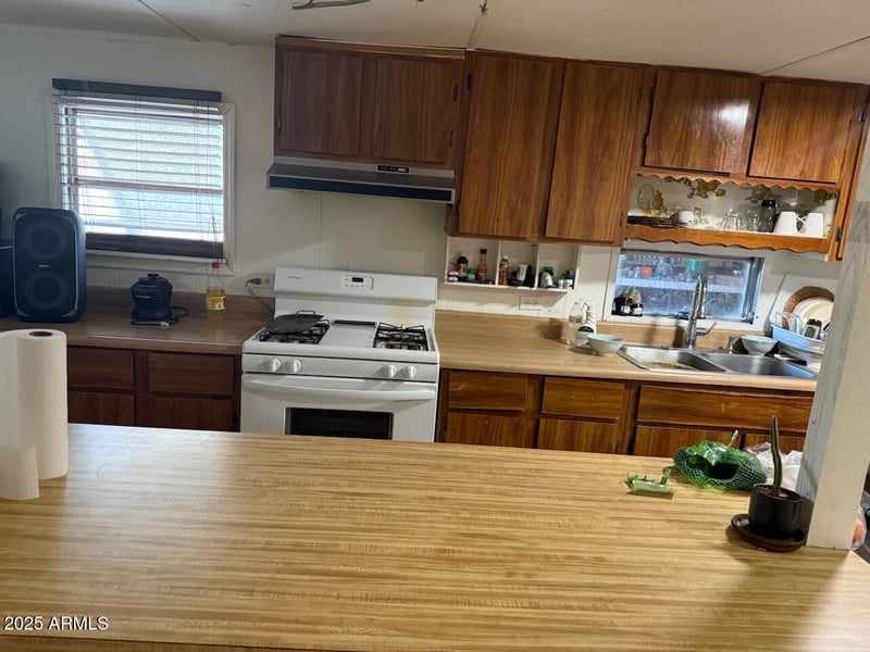 19637 25th Pl, Phoenix, AZ 85050
