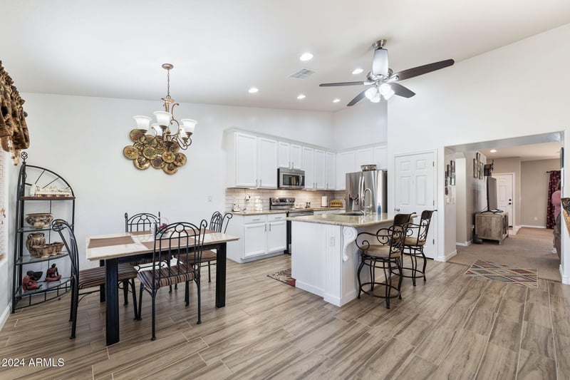 1964 Sawtooth Way, San Tan Valley, AZ 85144