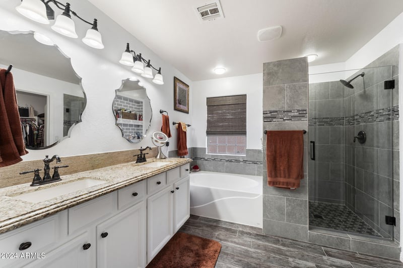 1964 Sawtooth Way, San Tan Valley, AZ 85144