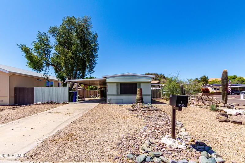 19640 25th Pl, Phoenix, AZ 85050
