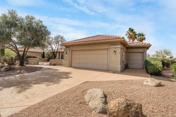 19640 Shinnecock Dr, Surprise, AZ 85374