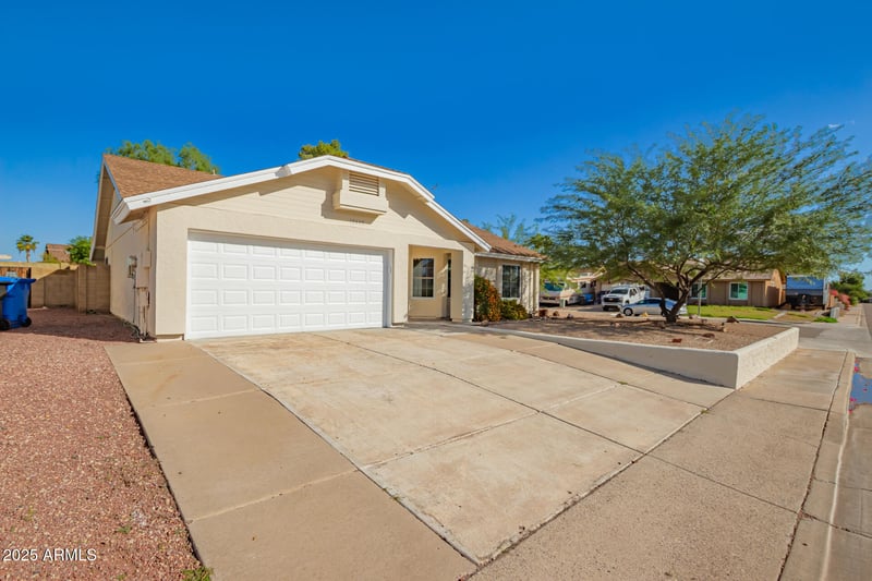 19645 3rd Ave, Phoenix, AZ 85027