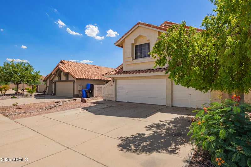 1965 Wescott Dr, Phoenix, AZ 85024